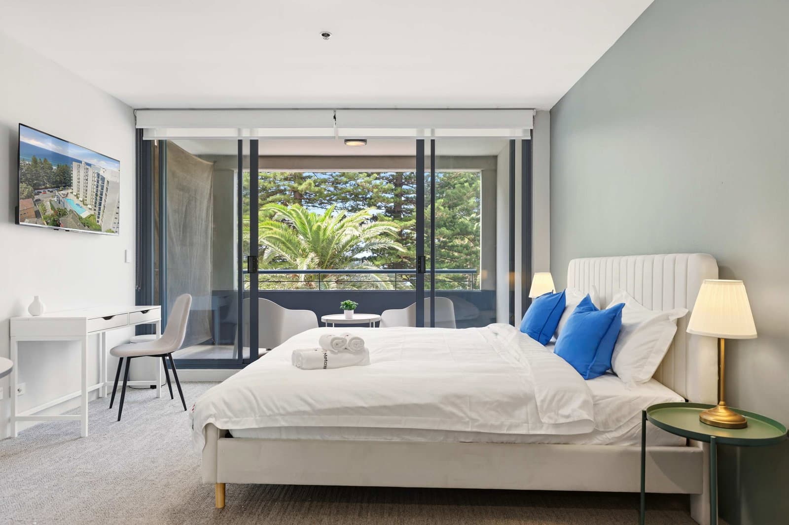 Furnished 1 Bedroom Apartment in Cronulla