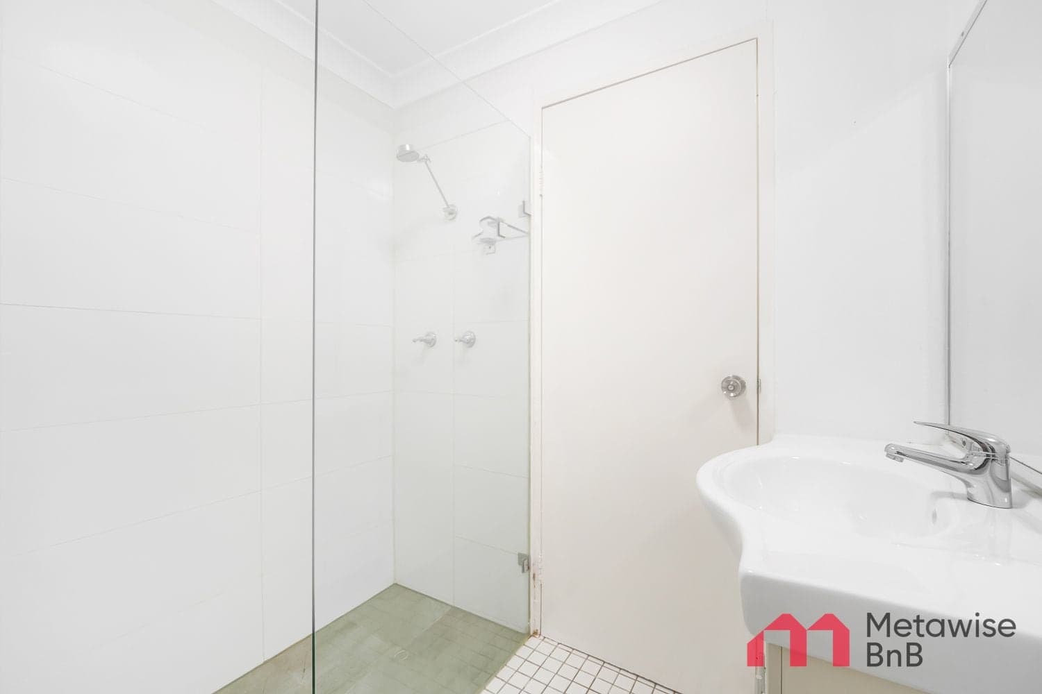 Furnished 1 Bedroom Apartment in Pyrmont