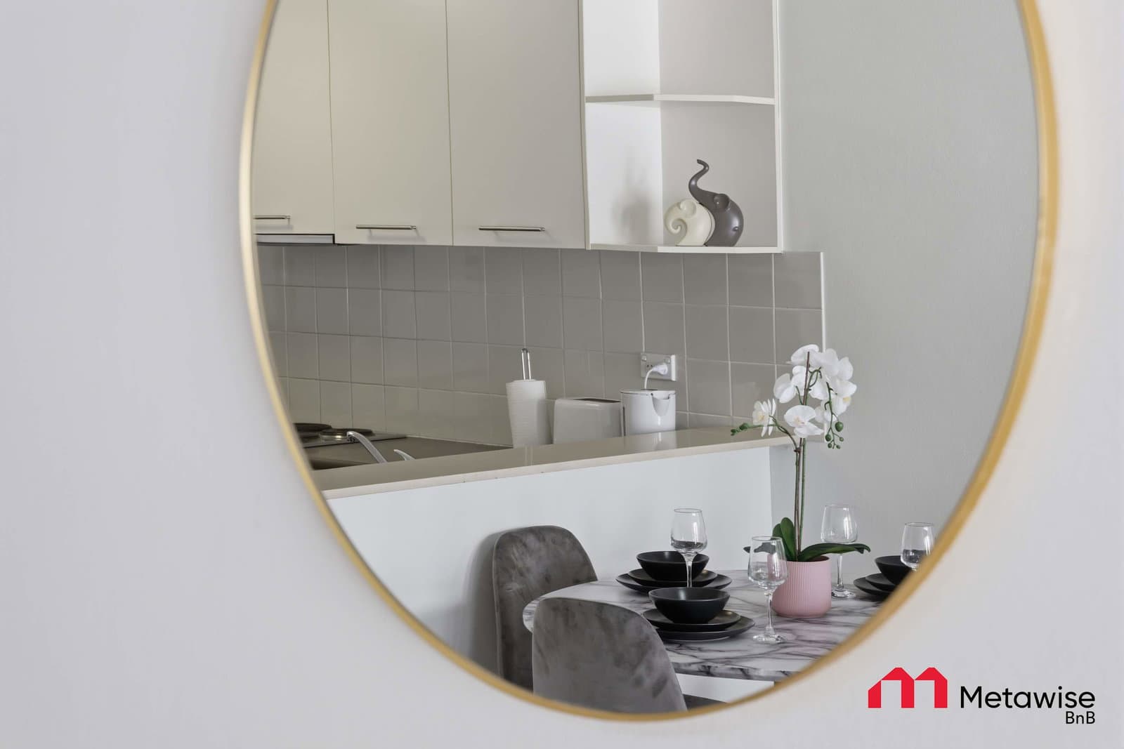 Furnished 2 Bedroom Apartment in Ultimo
