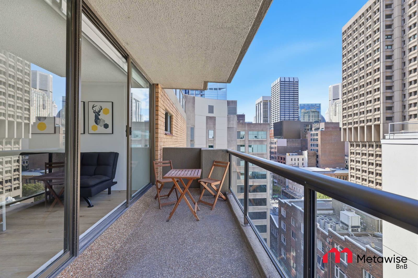 Furnished 2 Bedroom Apartment in Ultimo