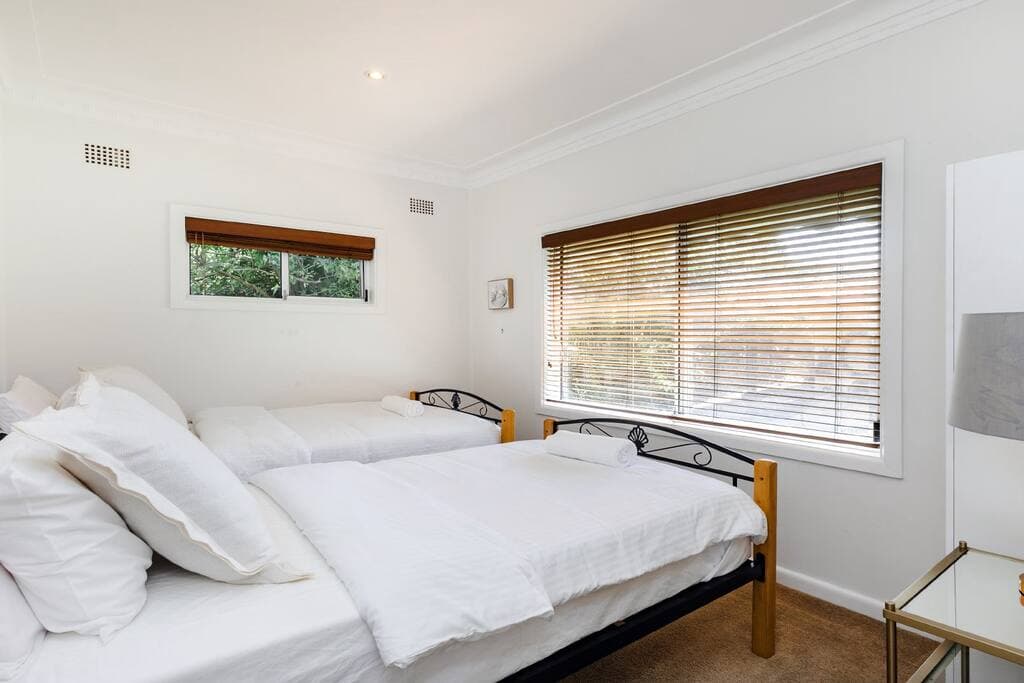 Furnished 2 Bedroom House in Point Clare