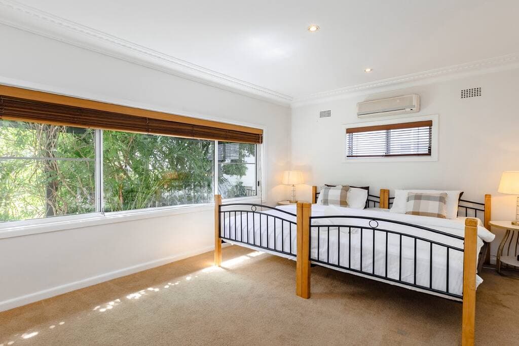 Furnished 2 Bedroom House in Point Clare