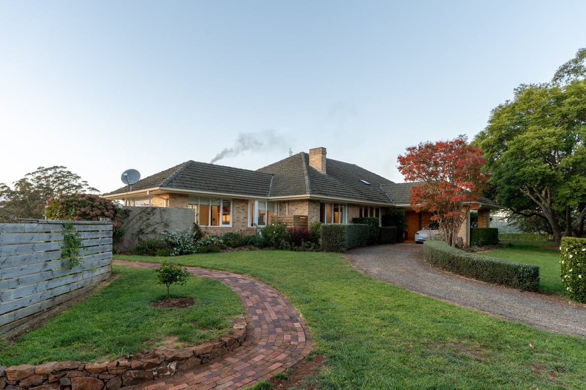 Furnished 4 Bedroom House in Bundanoon