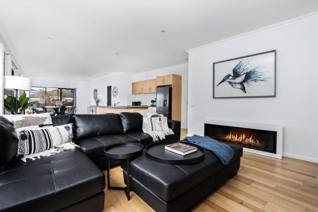 Furnished 3 Bedroom House in Inverloch