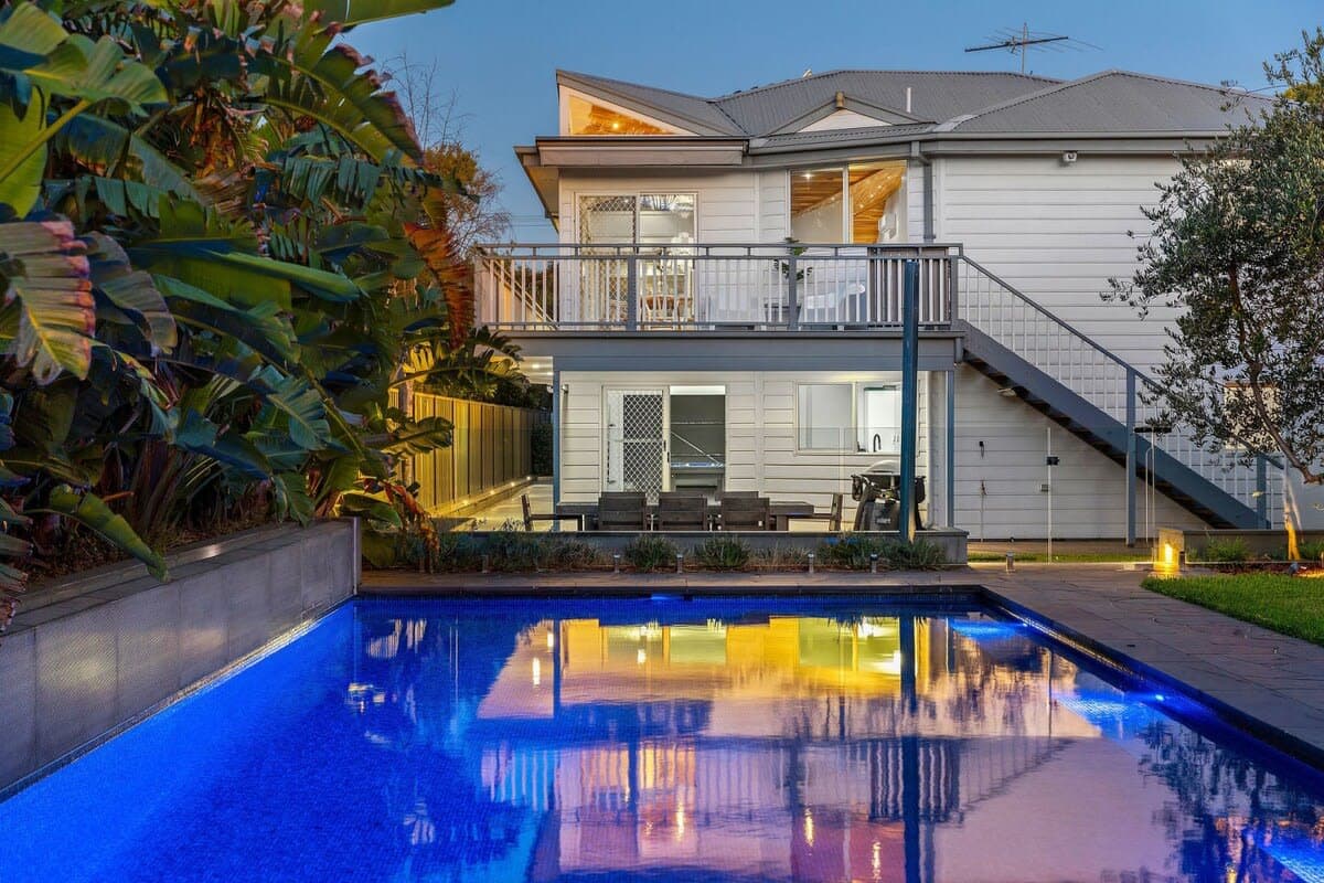 Furnished 5 Bedroom House in Blairgowrie
