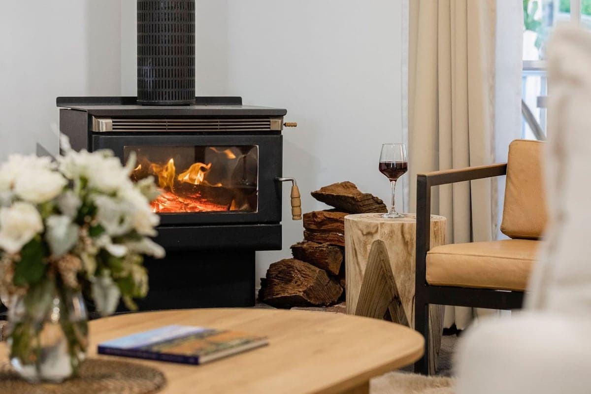 Furnished 6 Bedroom House in Yarra Glen