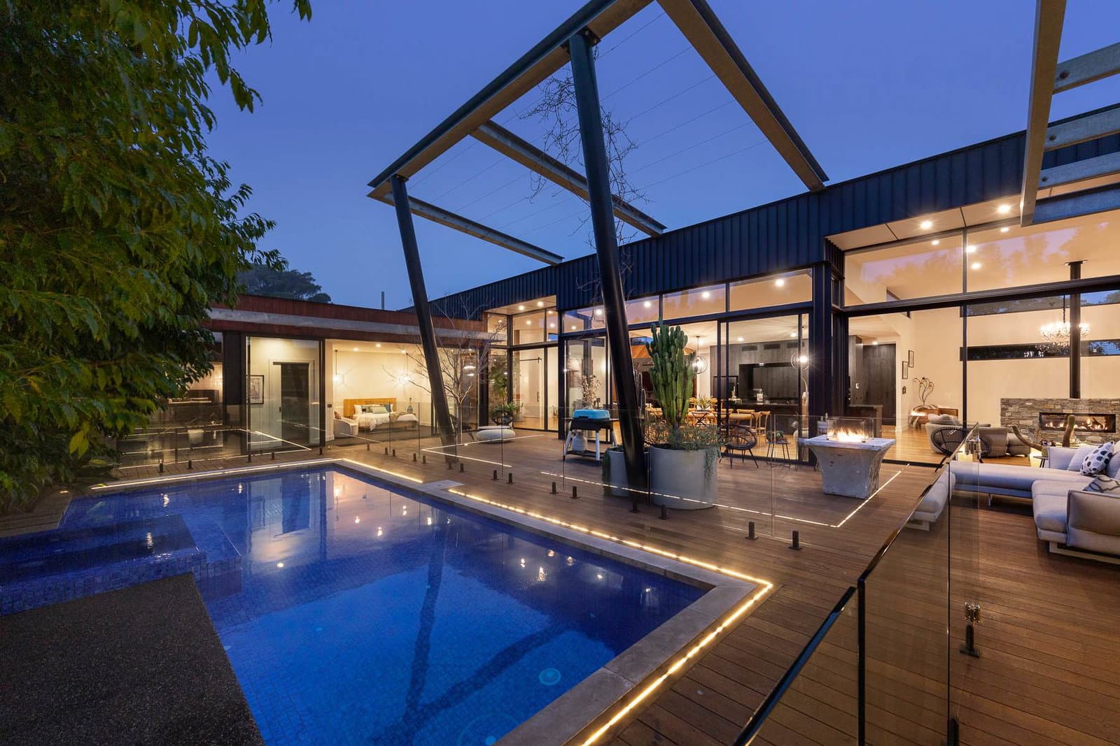 Furnished 4 Bedroom House in Mornington