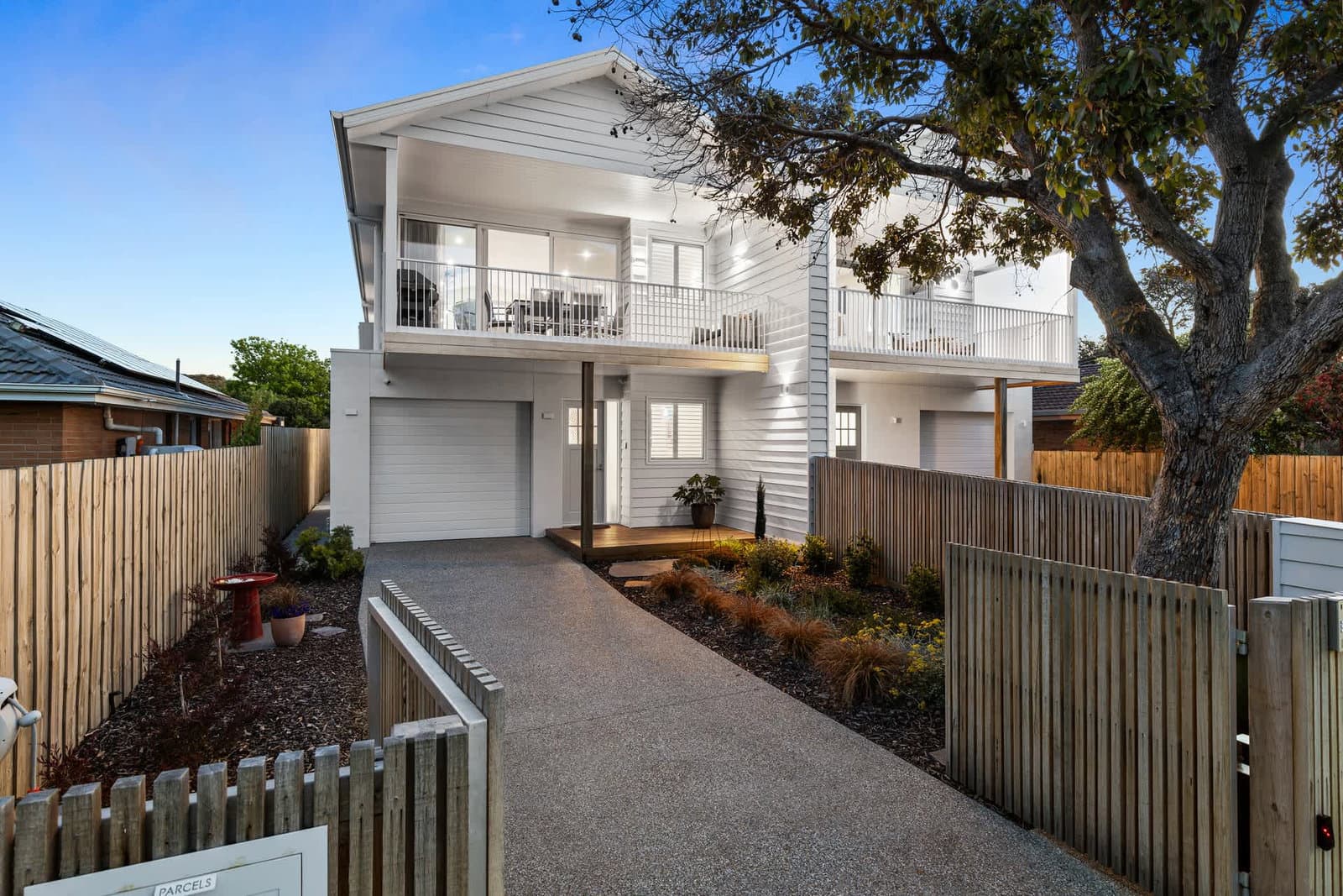 Furnished 8 Bedroom Apartment in Rosebud