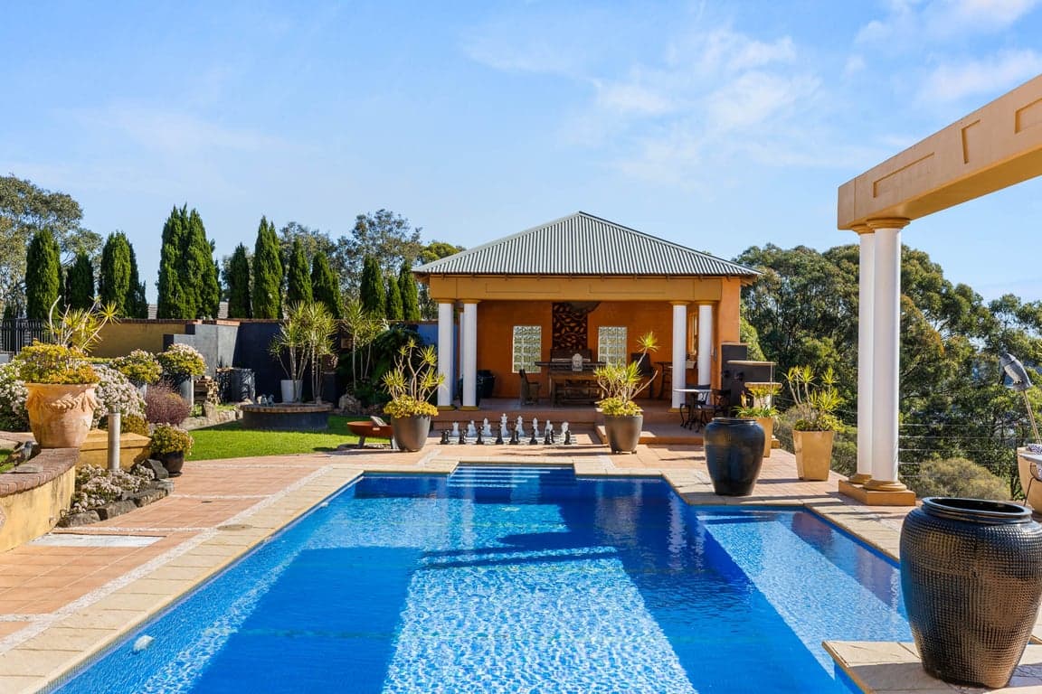 Furnished 6 Bedroom Apartment in Warners Bay