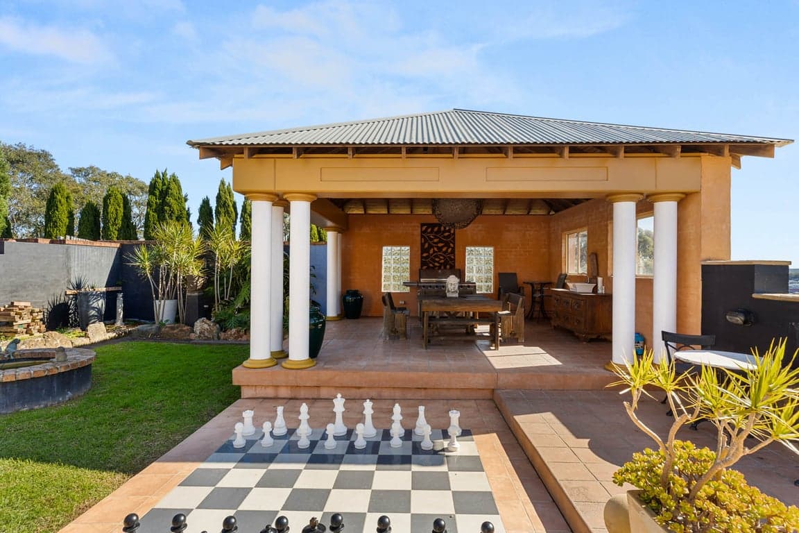 Furnished 6 Bedroom Apartment in Warners Bay