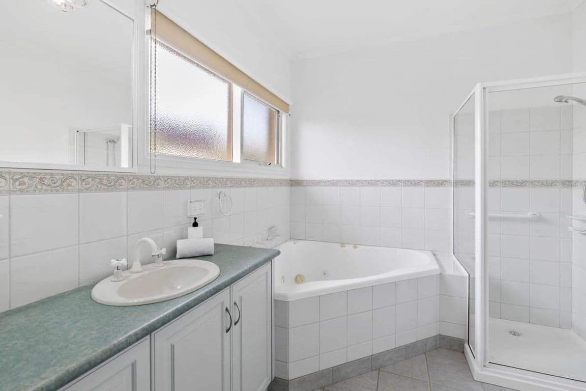 Furnished 3 Bedroom House in Torquay
