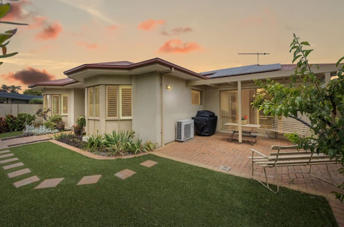 Furnished 3 Bedroom House in Torquay