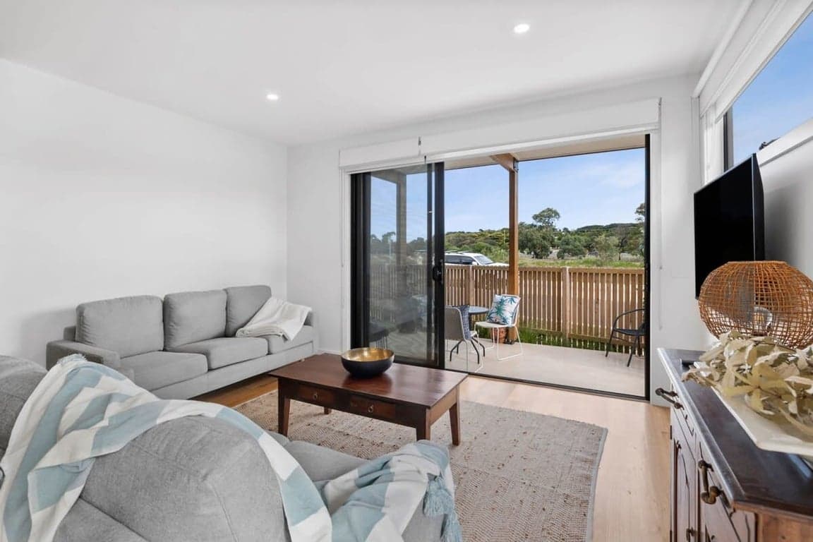 Furnished 2 Bedroom House in Torquay