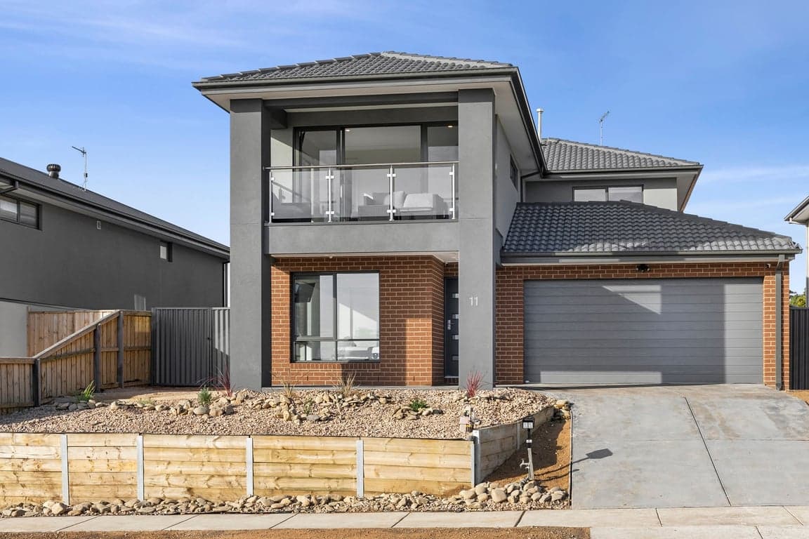 Furnished 4 Bedroom House in Clifton Springs