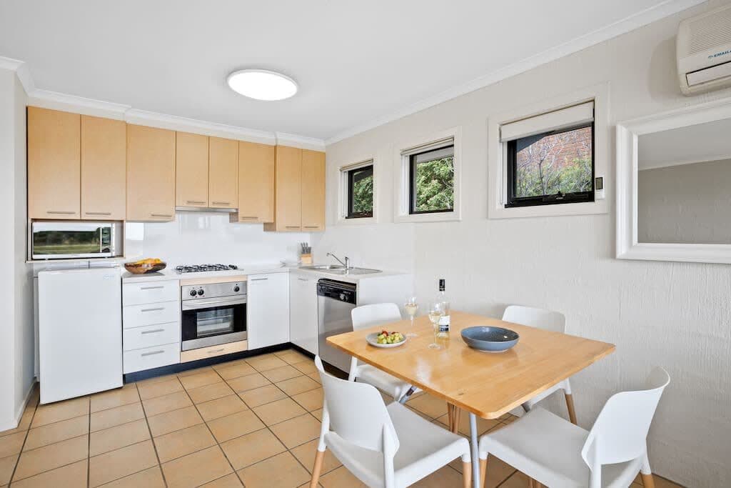 Furnished 2 Bedroom House in Torquay