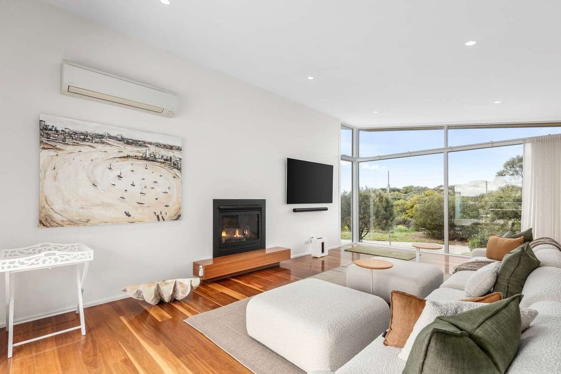 Furnished 4 Bedroom House in Torquay