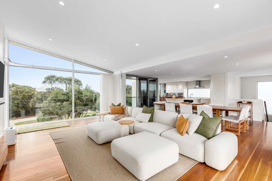Furnished 4 Bedroom House in Torquay