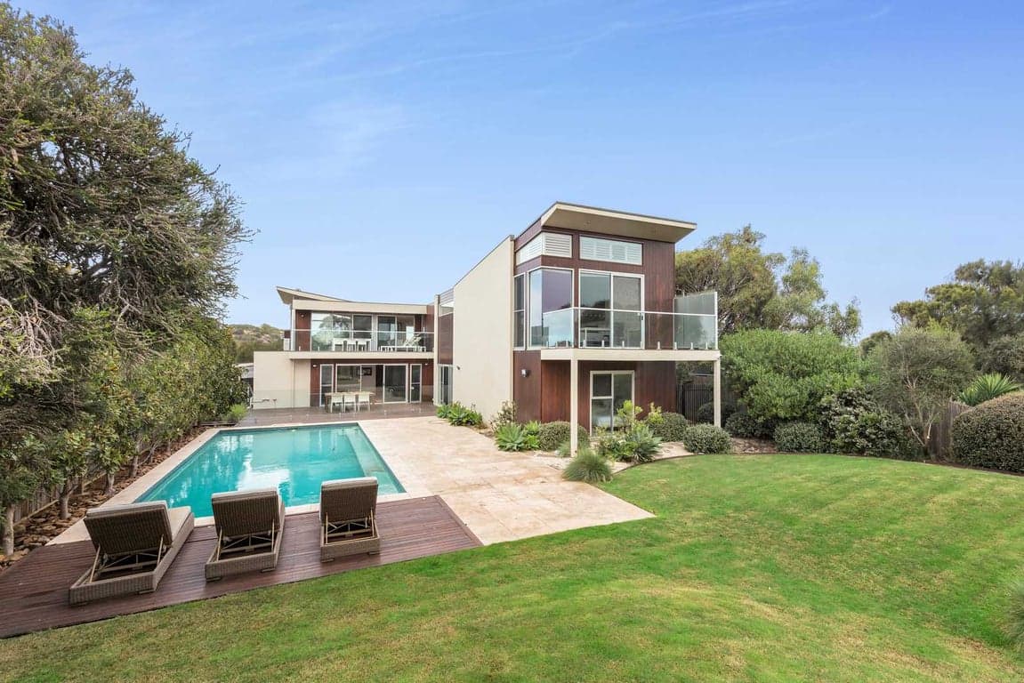 Furnished 4 Bedroom House in Torquay