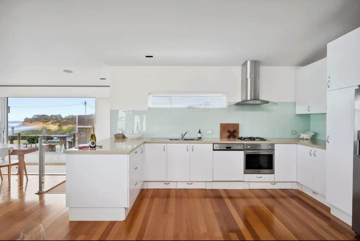 Furnished 4 Bedroom House in Torquay
