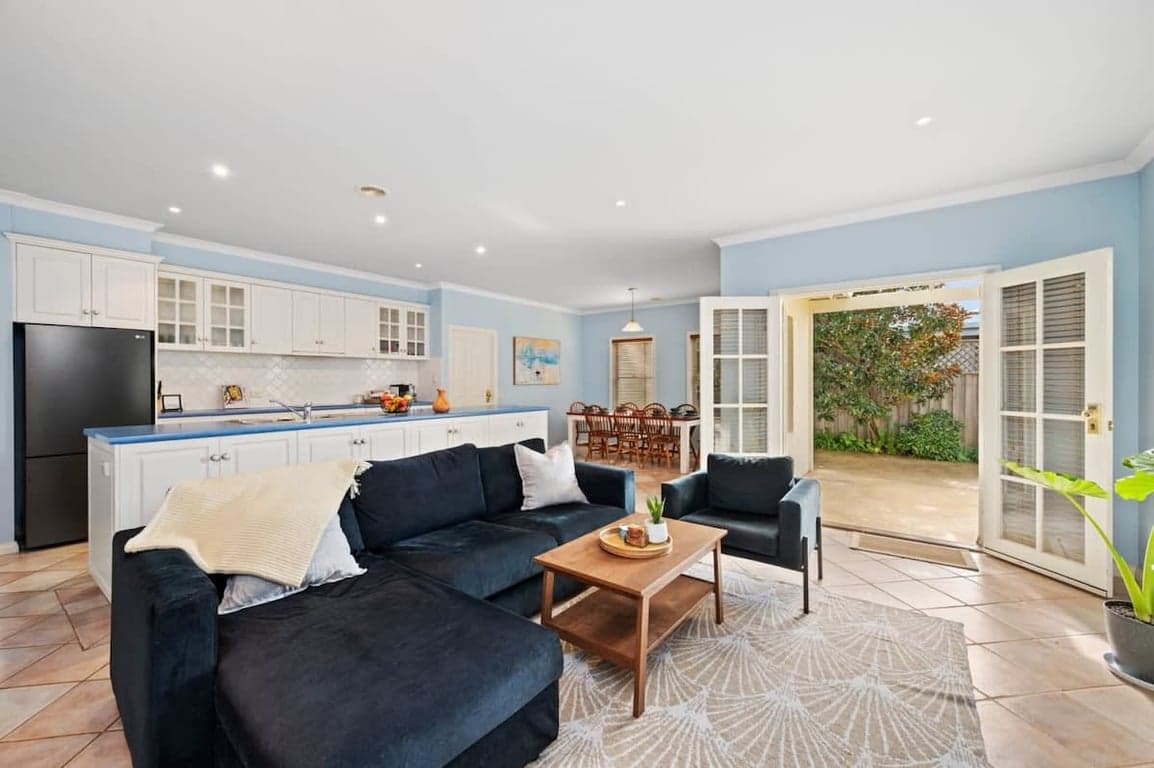 Furnished 4 Bedroom House in Torquay