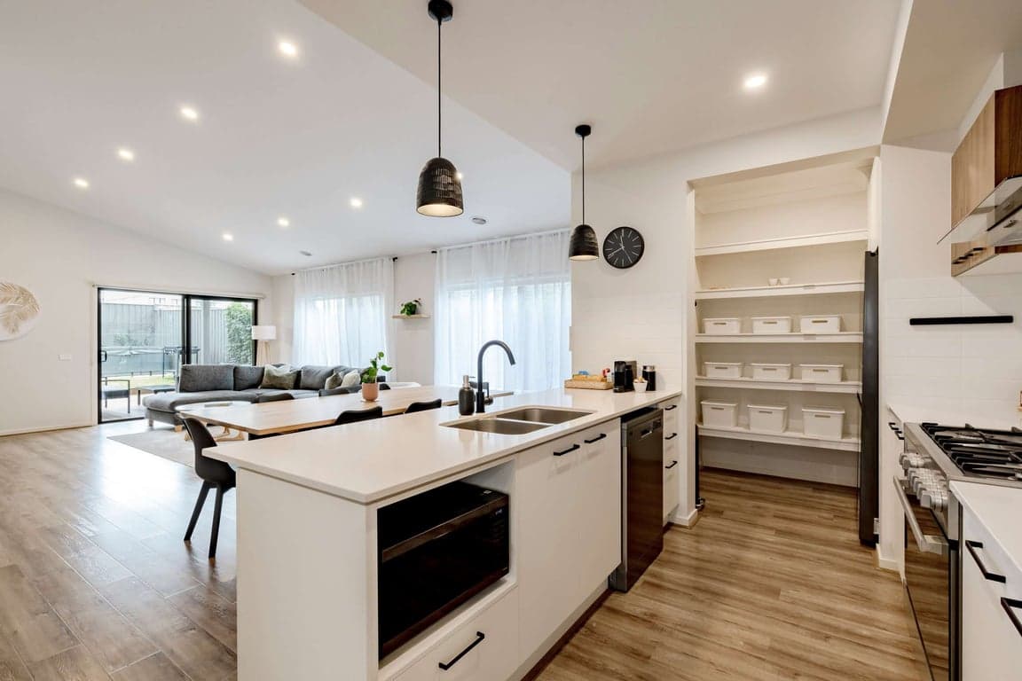 Furnished 4 Bedroom House in Torquay