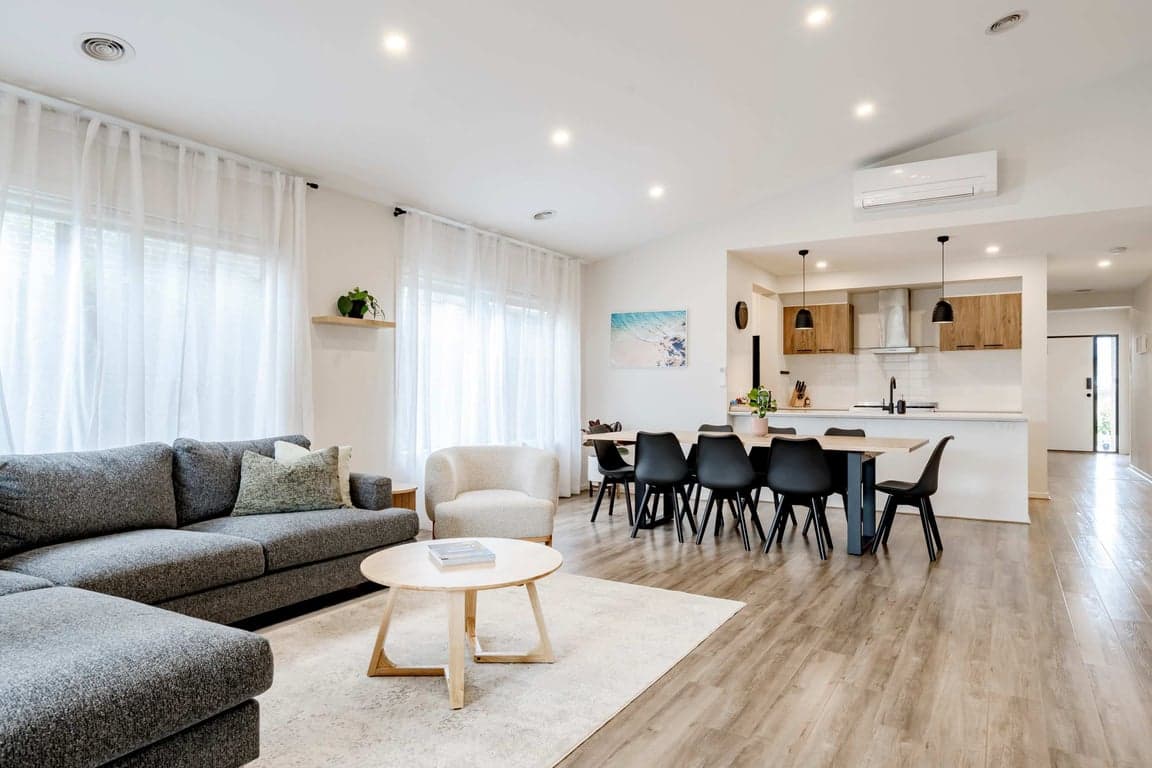 Furnished 4 Bedroom House in Torquay