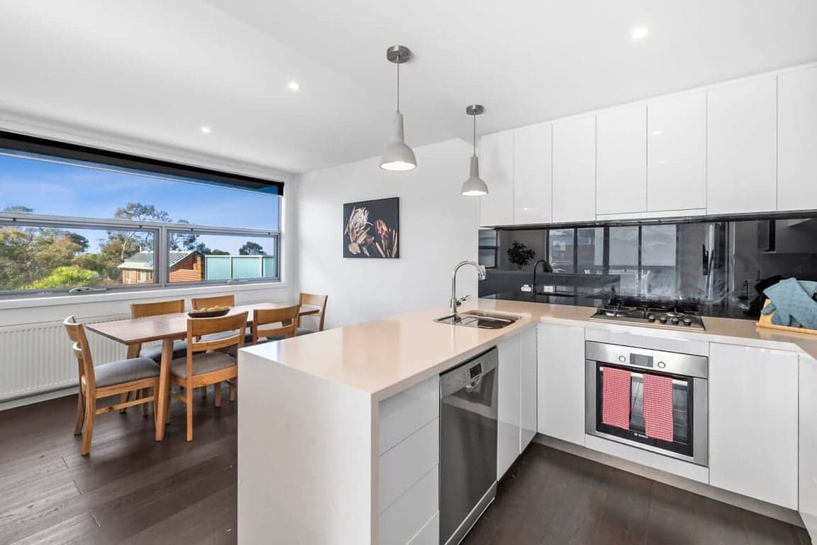 Furnished 3 Bedroom House in Torquay
