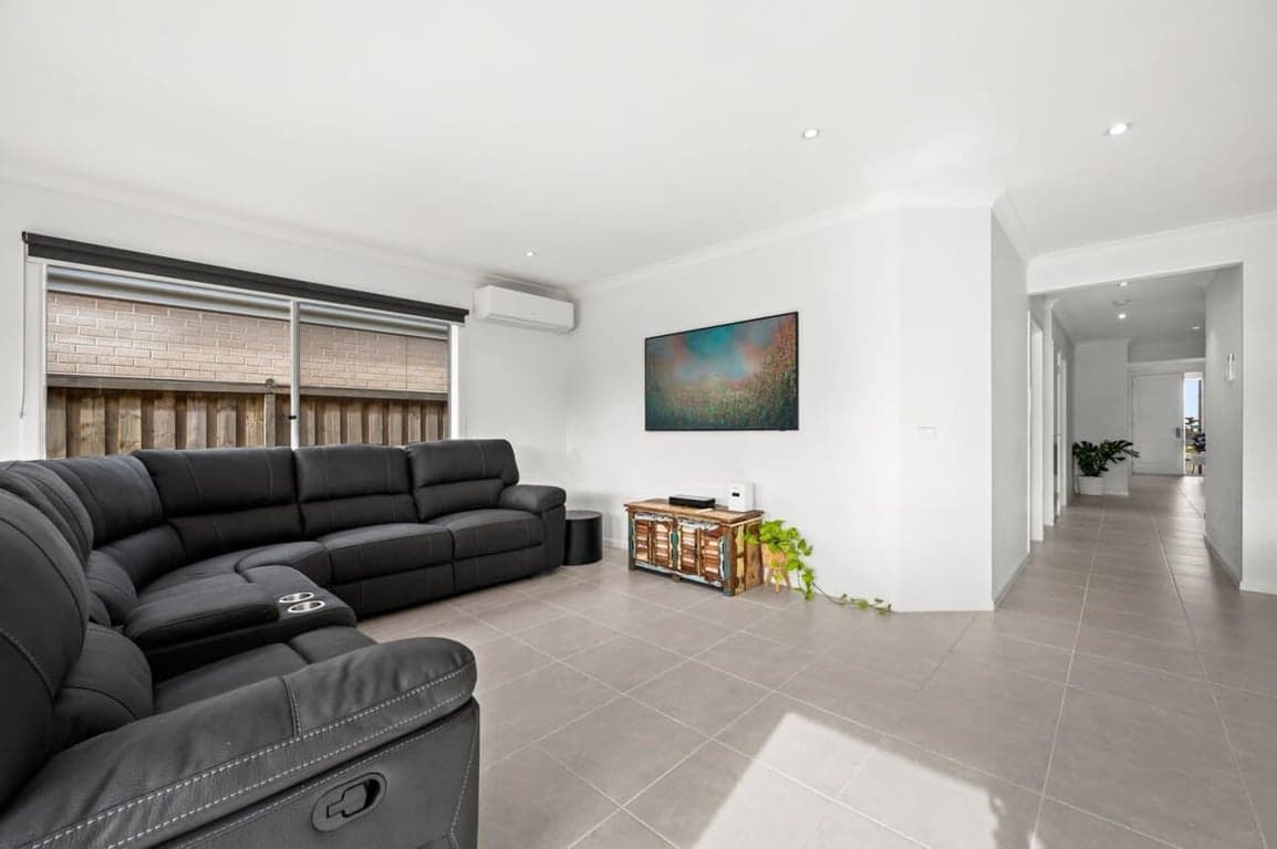 Furnished 4 Bedroom House in Torquay
