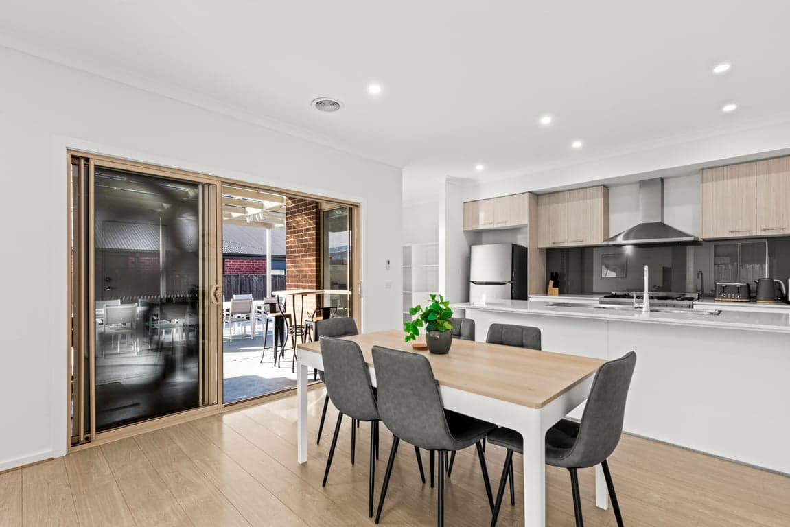 Furnished 4 Bedroom House in Torquay