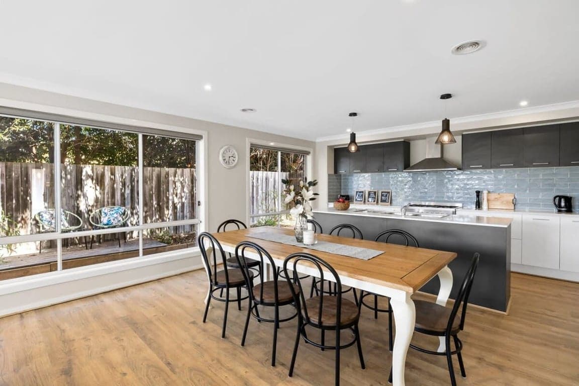 Furnished 5 Bedroom House in Torquay