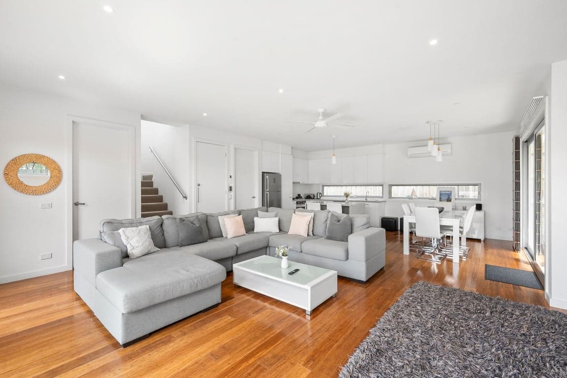 Furnished 3 Bedroom House in Torquay
