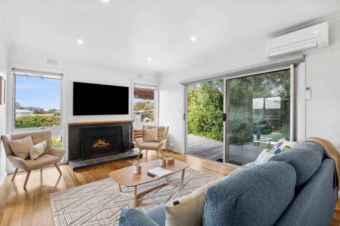 Furnished 4 Bedroom House in Torquay