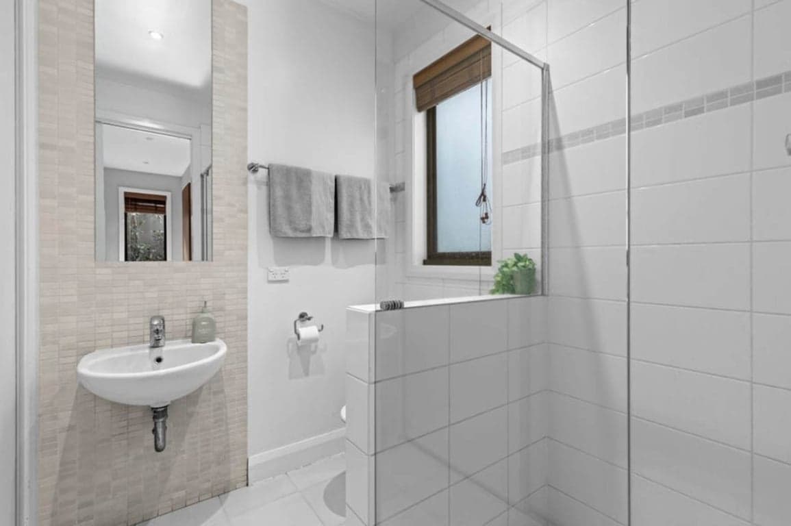 Furnished 3 Bedroom House in Torquay