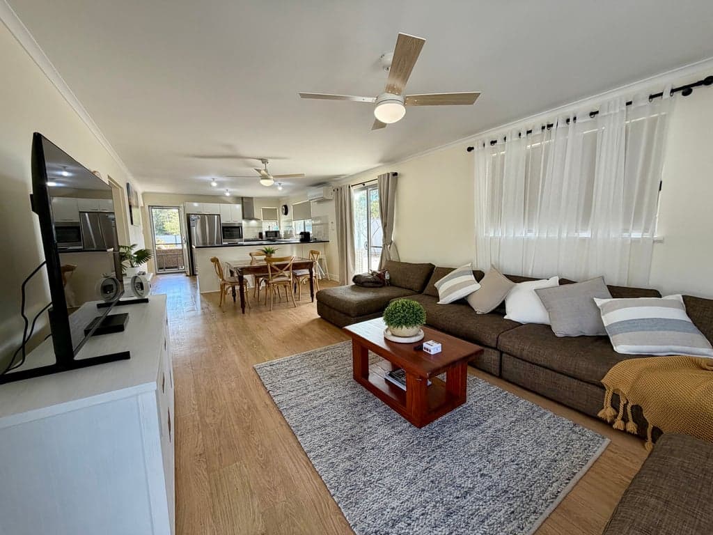 Furnished 3 Bedroom House in Preston Beach