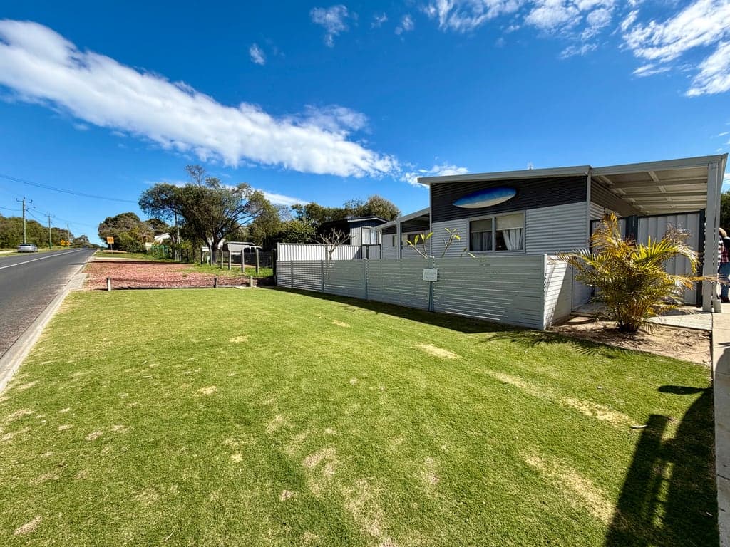 Furnished 3 Bedroom House in Preston Beach