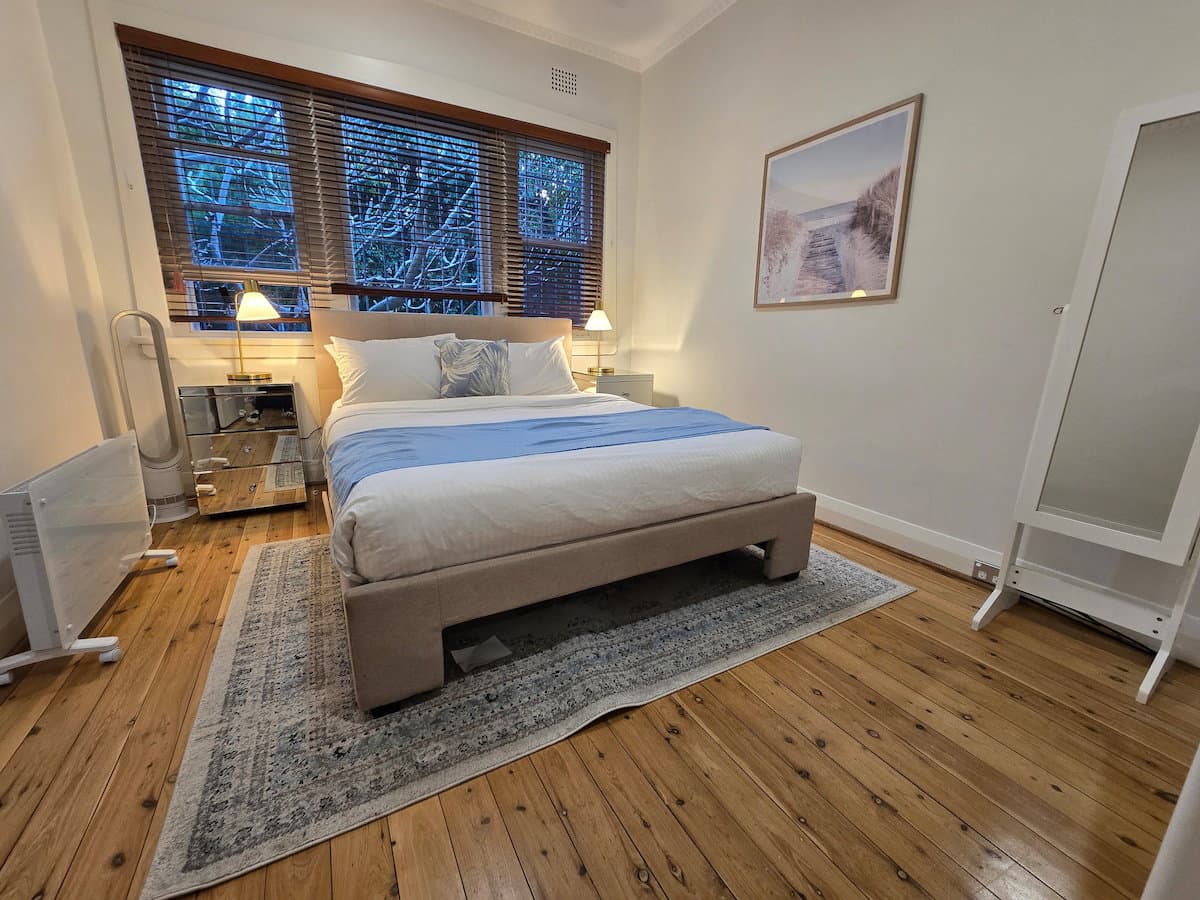Furnished 2 Bedroom Apartment in Coogee