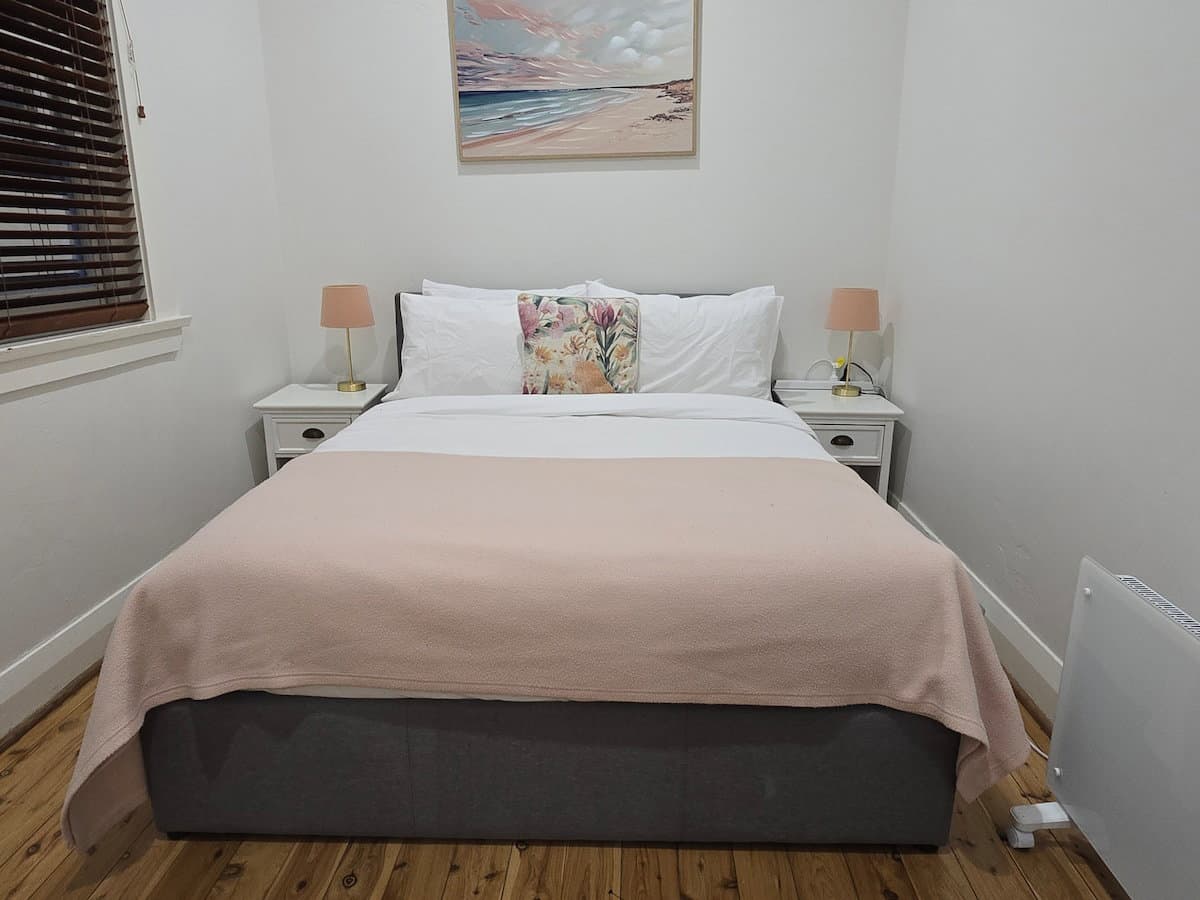 Furnished 2 Bedroom Apartment in Coogee