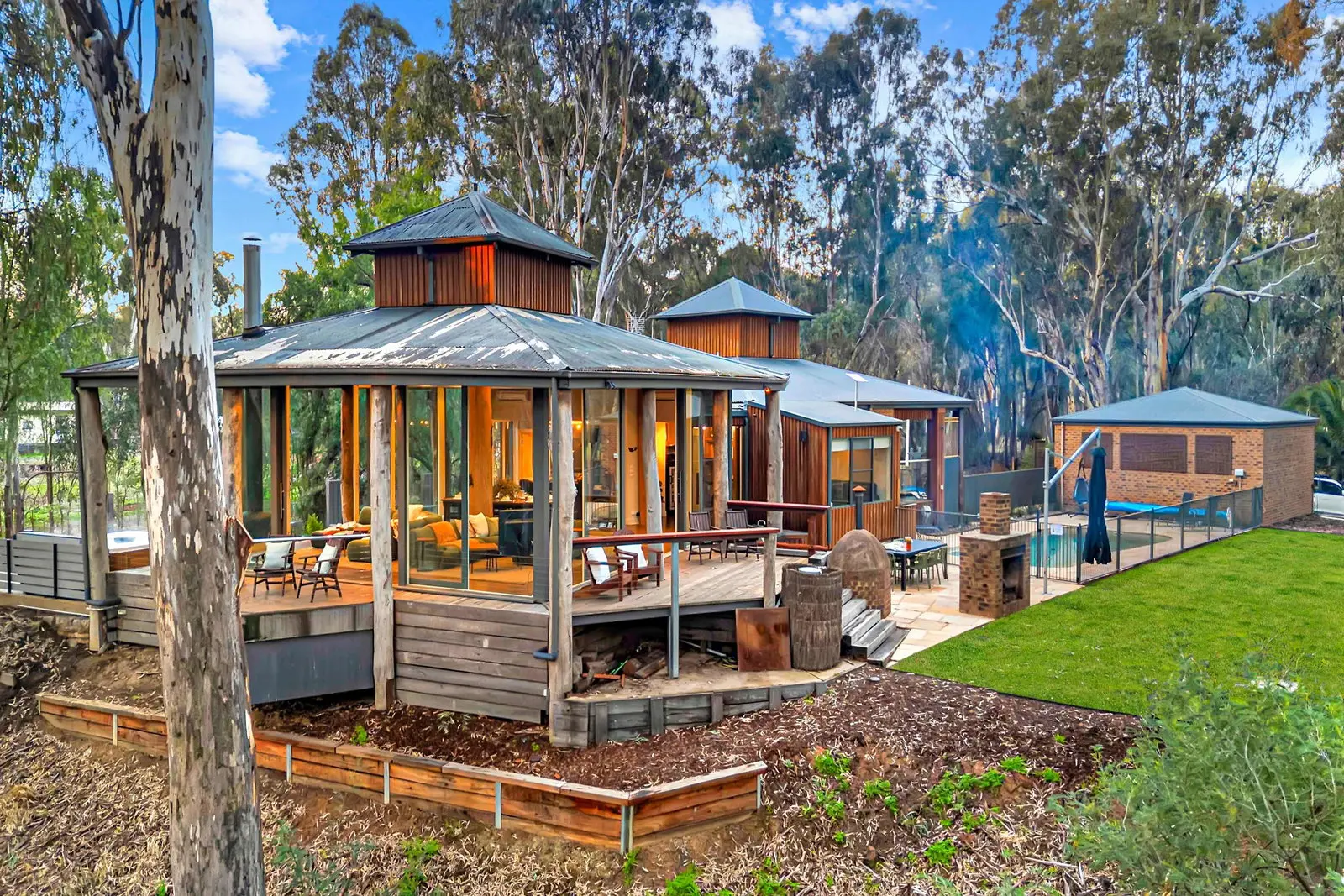 Furnished 4 Bedroom House in Moama