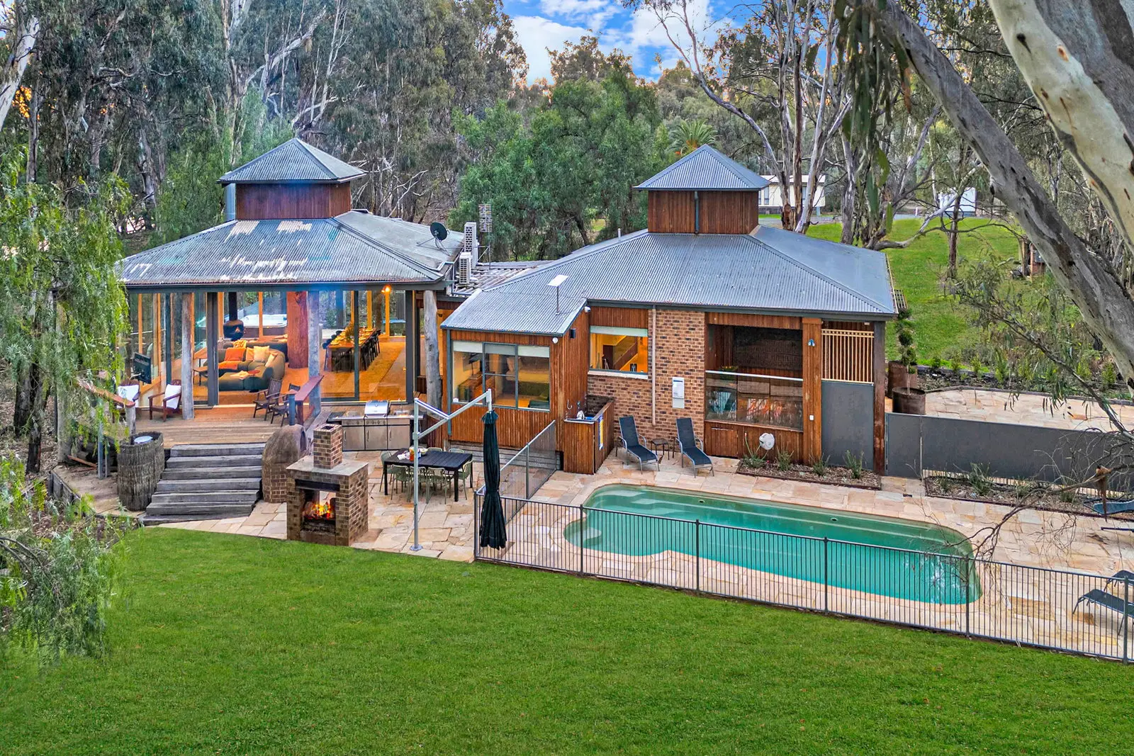 Furnished 4 Bedroom House in Moama
