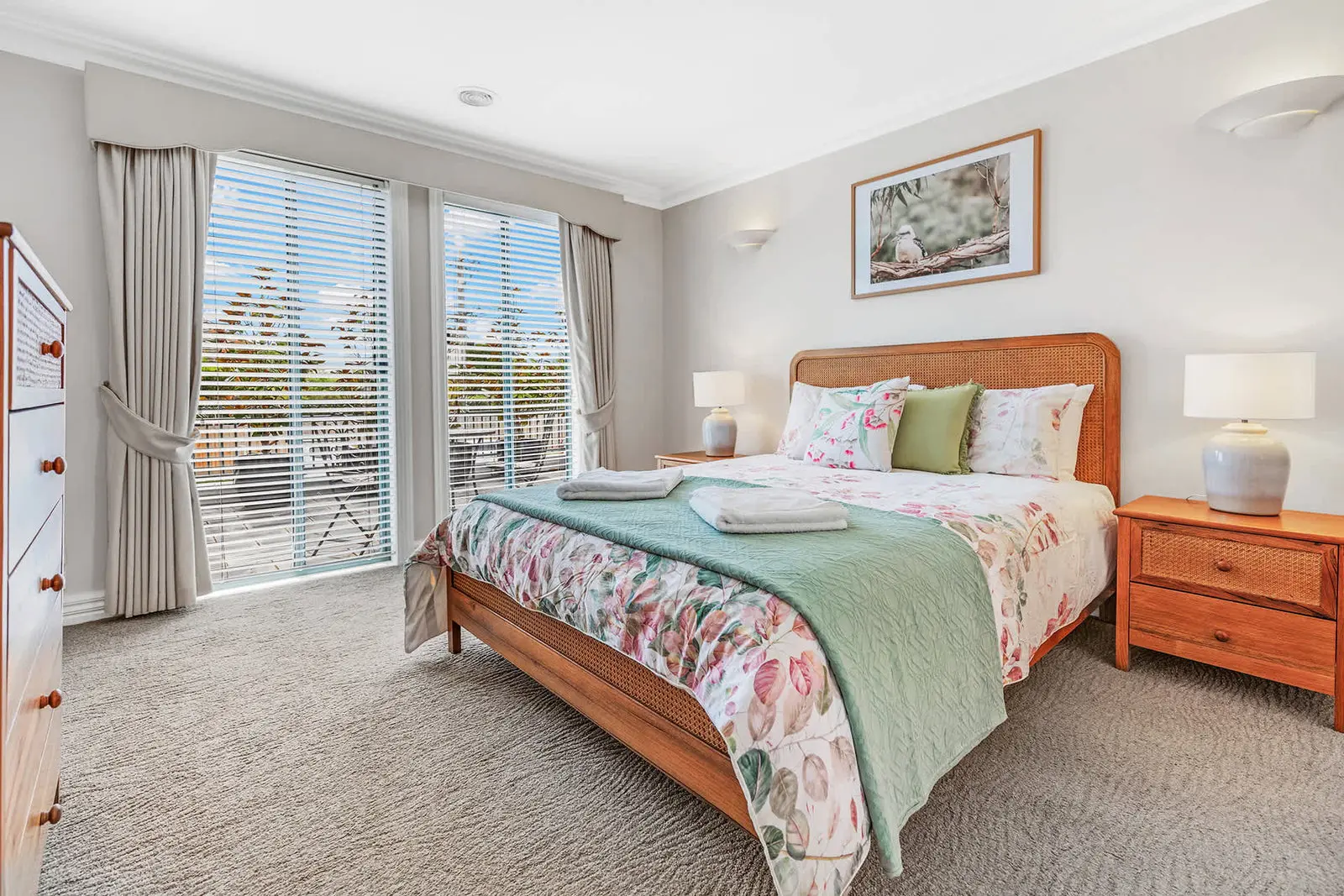 Furnished 3 Bedroom Apartment in Echuca