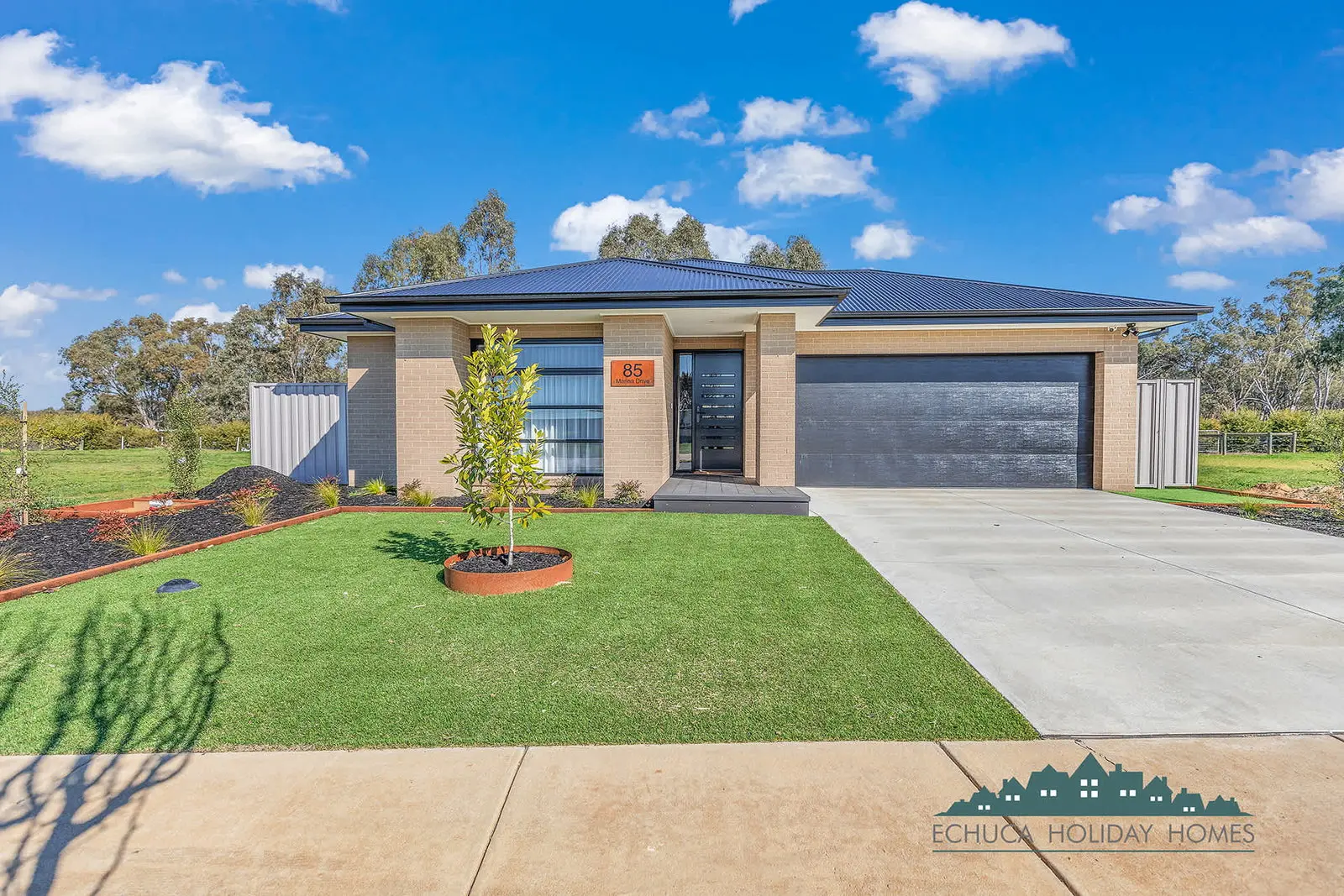Furnished 5 Bedroom House in Moama