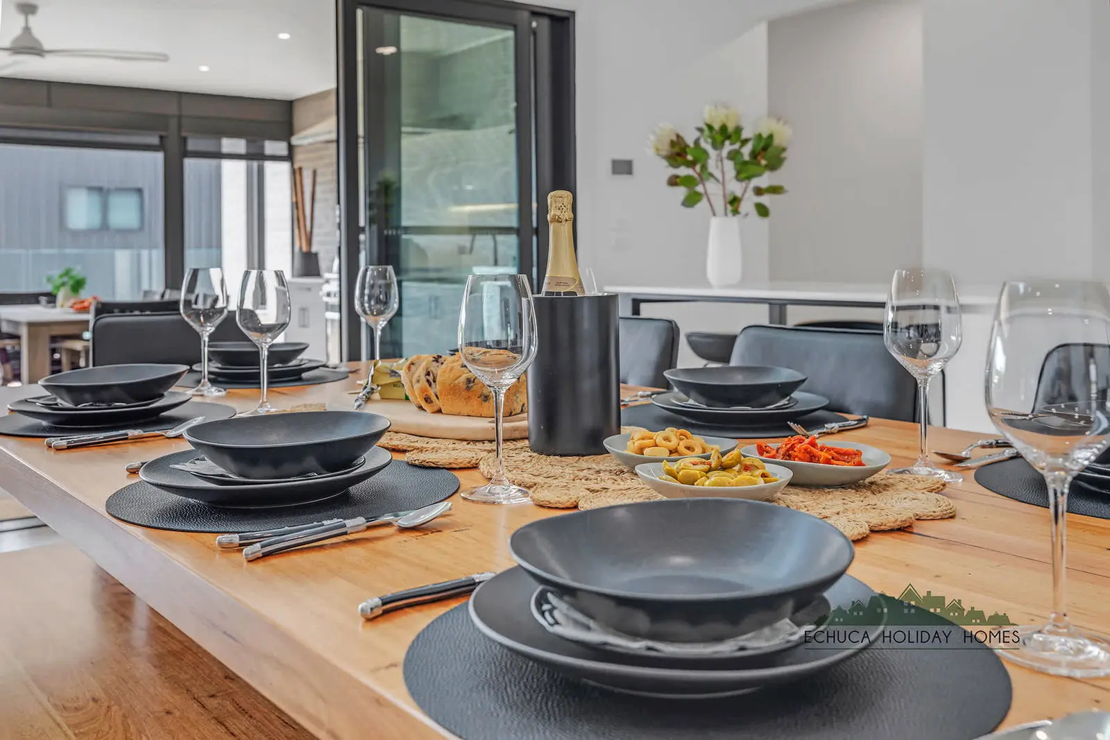 Furnished 4 Bedroom House in Moama
