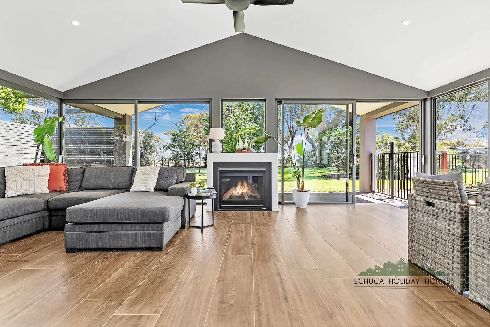 Furnished 5 Bedroom House in Moama