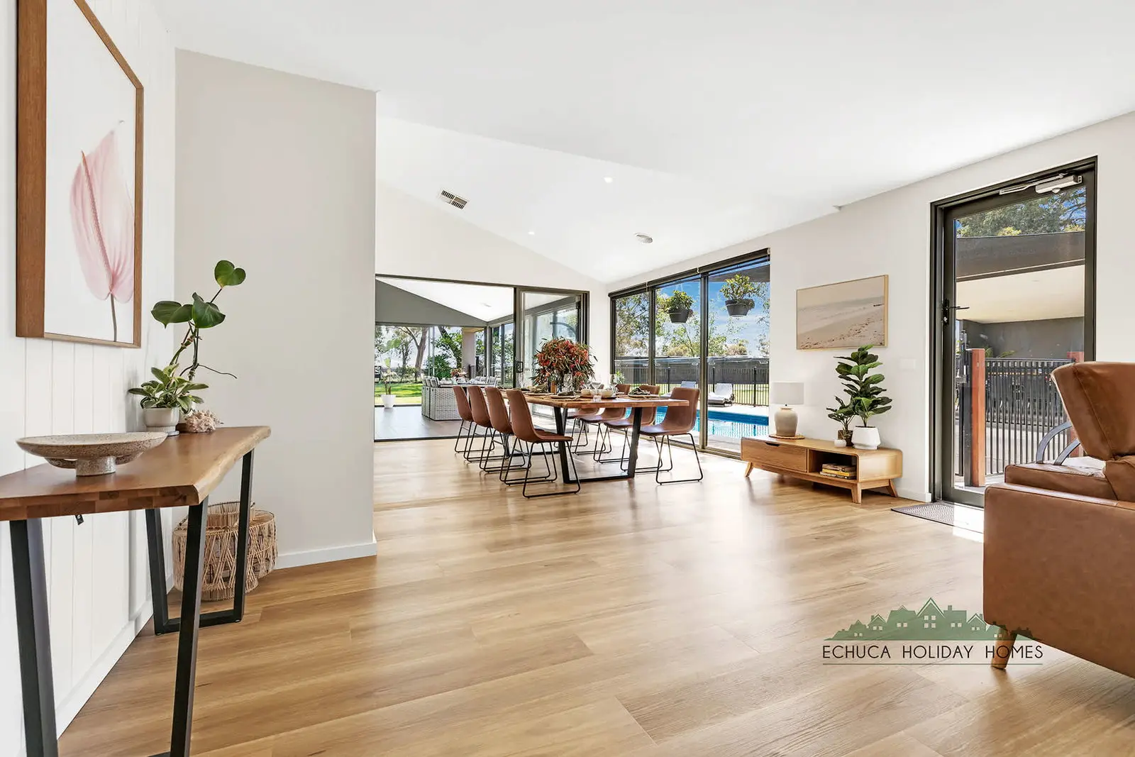 Furnished 5 Bedroom House in Moama
