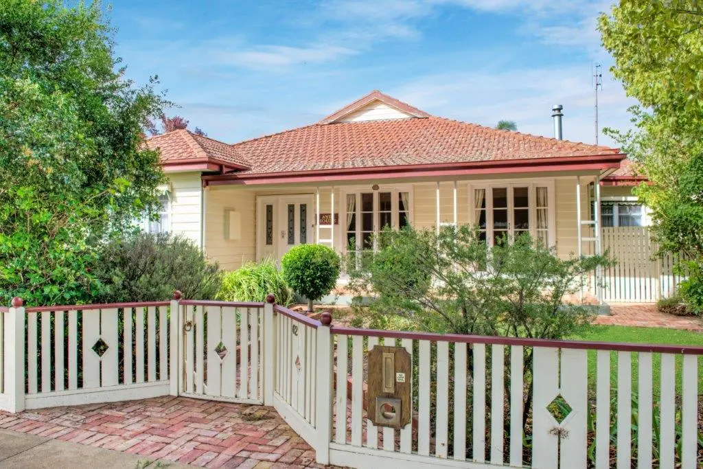 Furnished 3 Bedroom House in Echuca