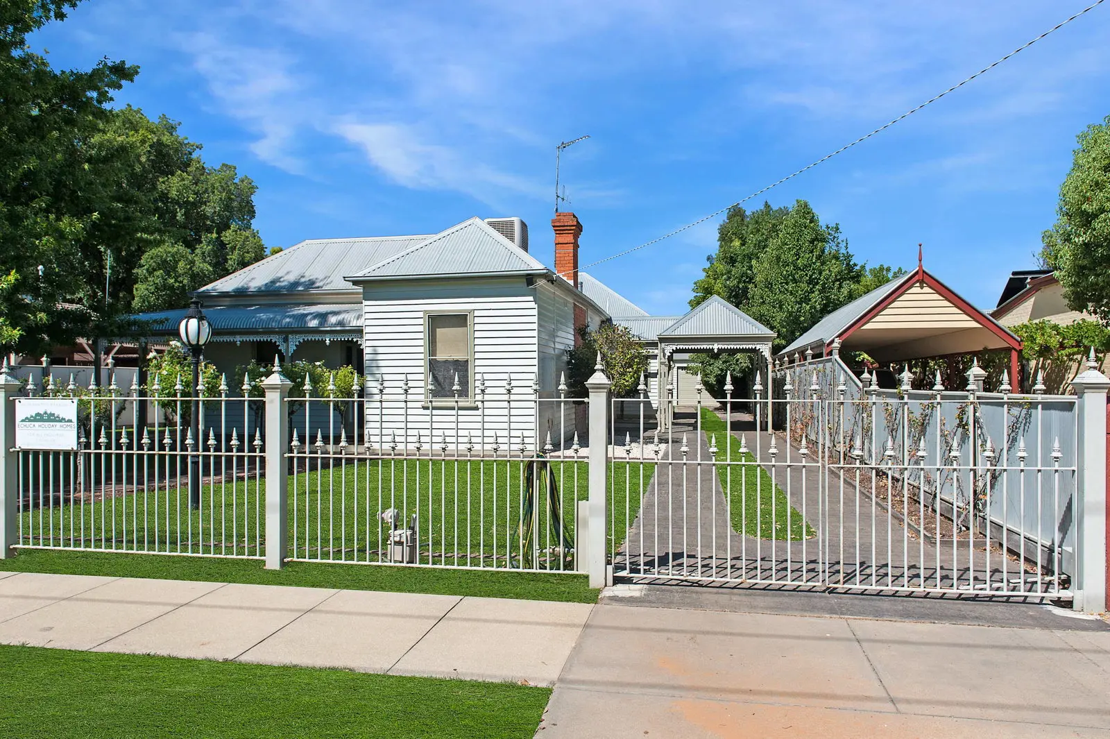 Furnished 4 Bedroom House in Echuca