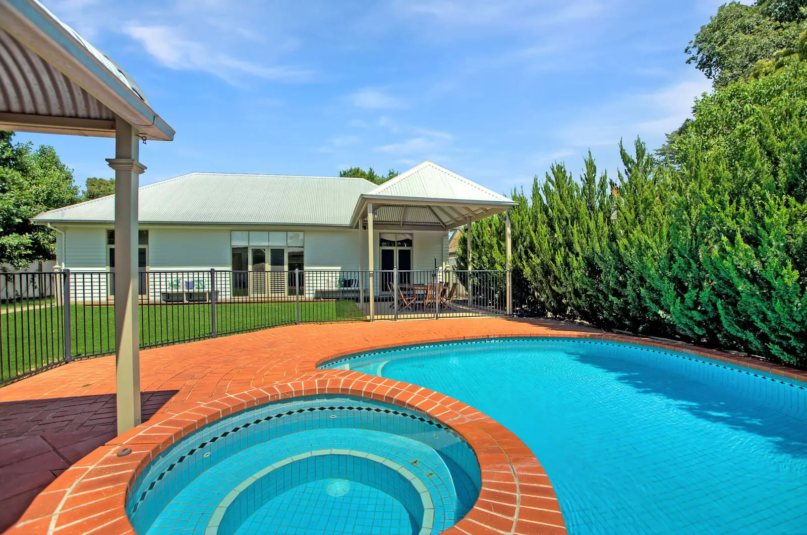 Furnished 4 Bedroom House in Echuca