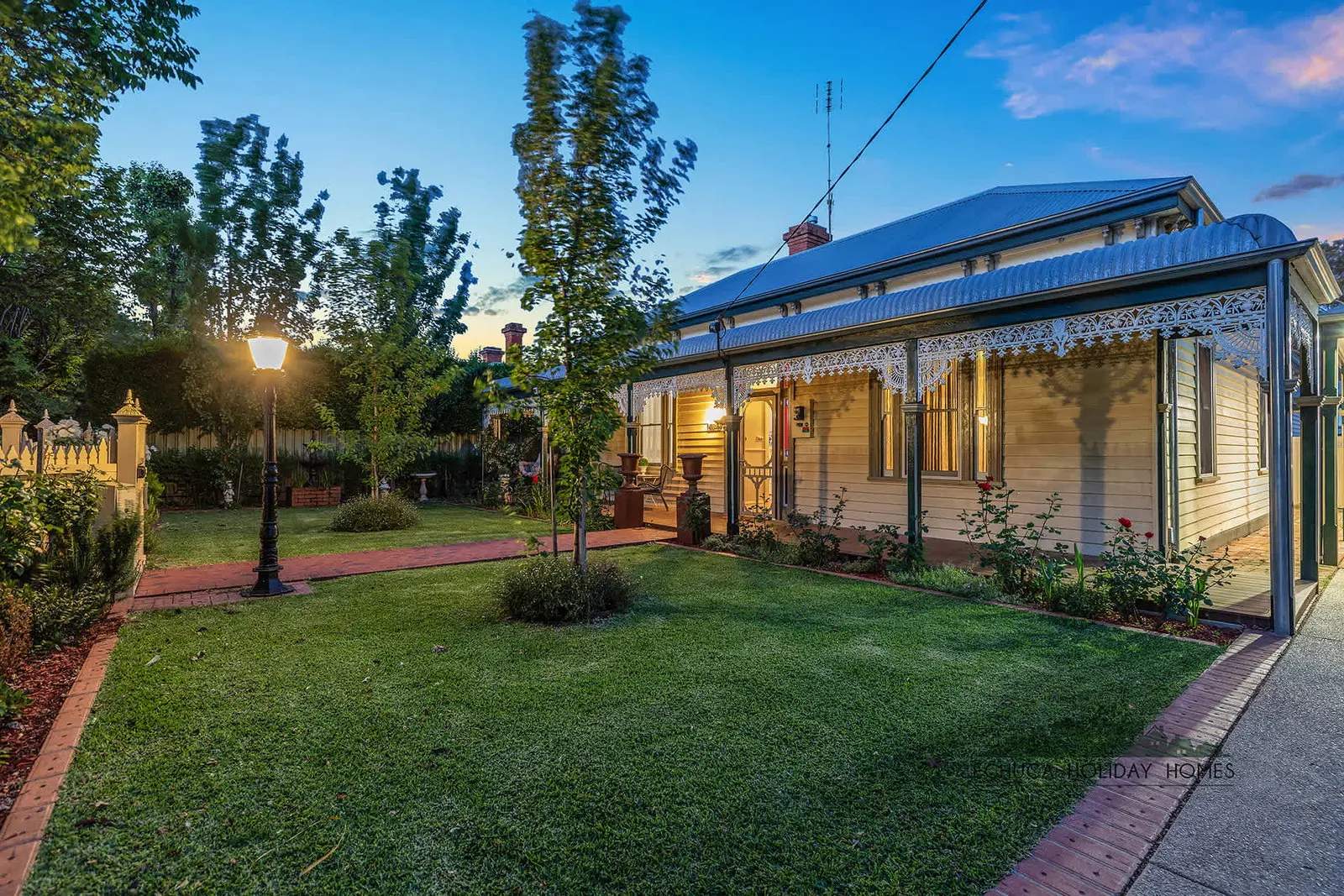 Furnished 4 Bedroom House in Echuca