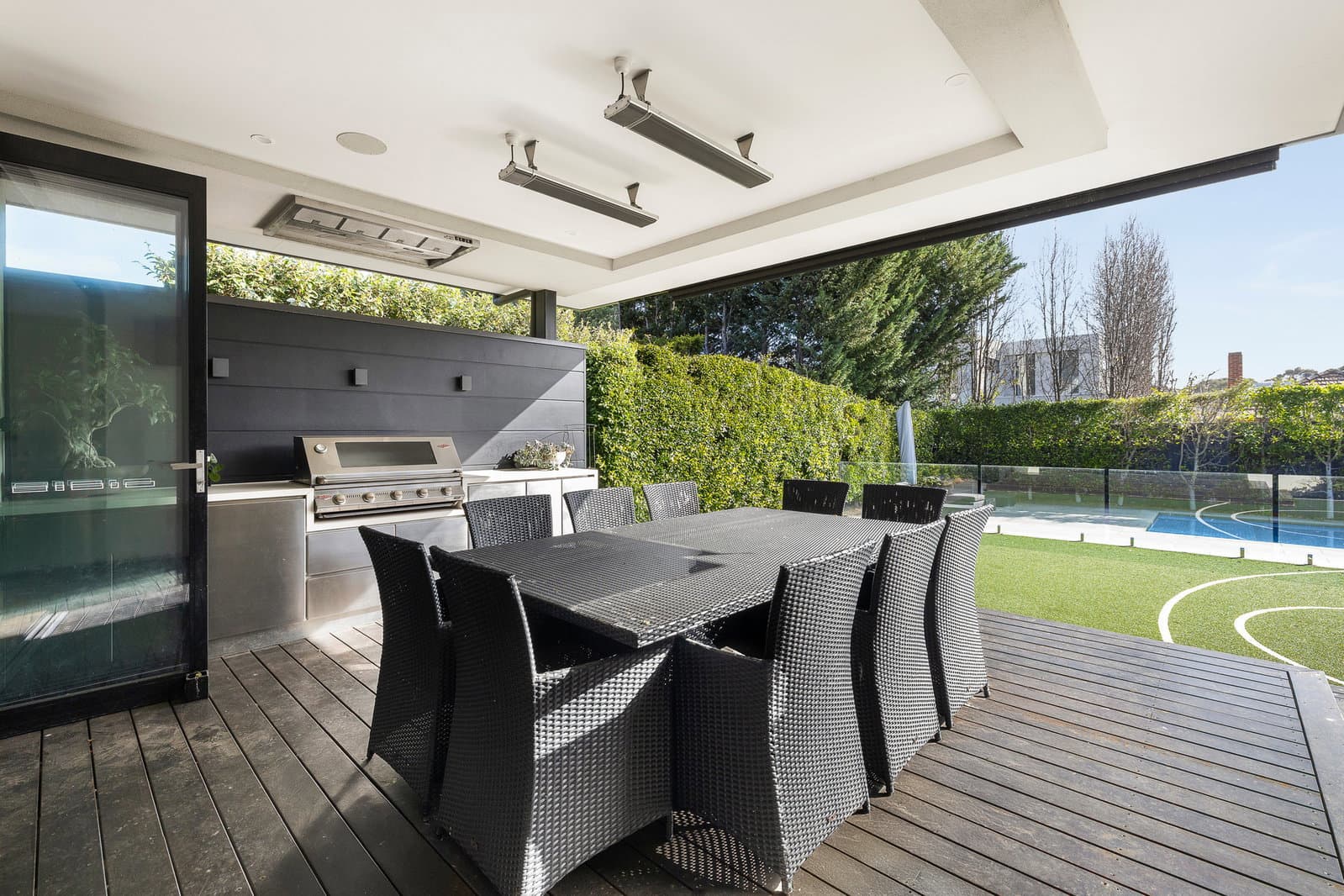 Furnished 5 Bedroom House in Brighton East
