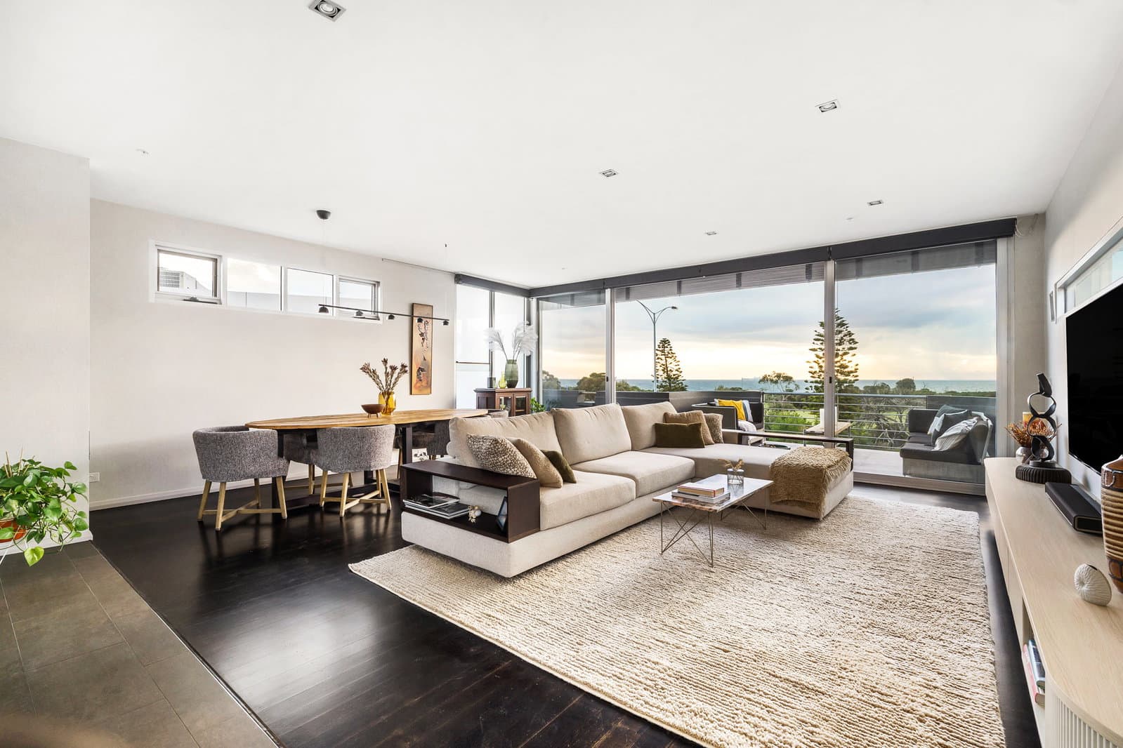 Furnished 3 Bedroom House in Elwood